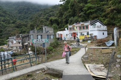 R04_8715.jpg
