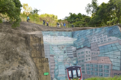 R04_8894.jpg