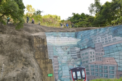 R04_8895.jpg