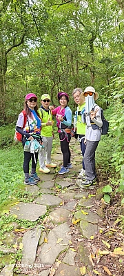 297dc393-ff5a-4121-a1d4-f6d2226ee5dd.jpg